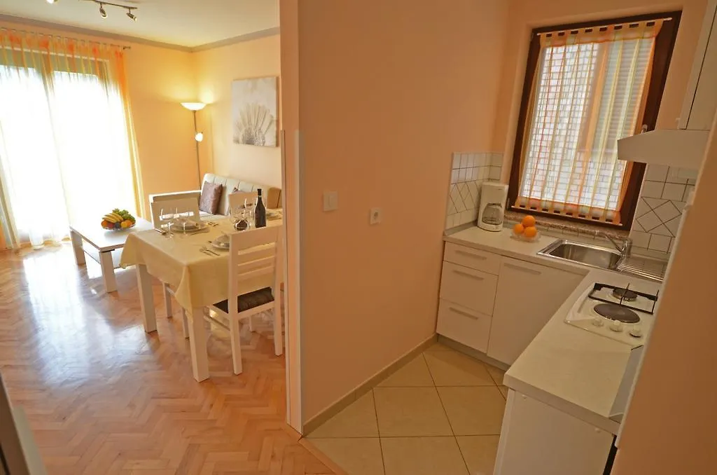 Apartments Benussi 1045 Rovinj