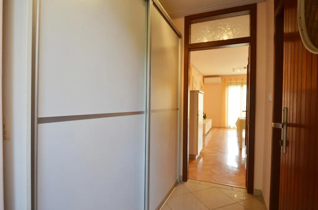 Apartments Benussi 1045 Croatia